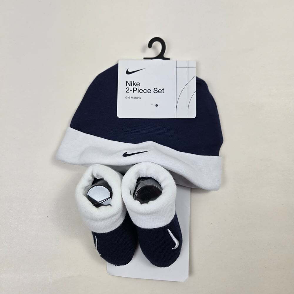 NEW Nike Infant Hat & Booties Set 0- 6 Months: Navy & White